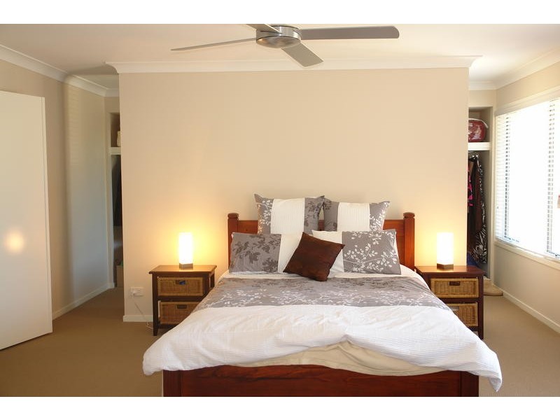 53 Hendos Place, Moggill QLD 4070